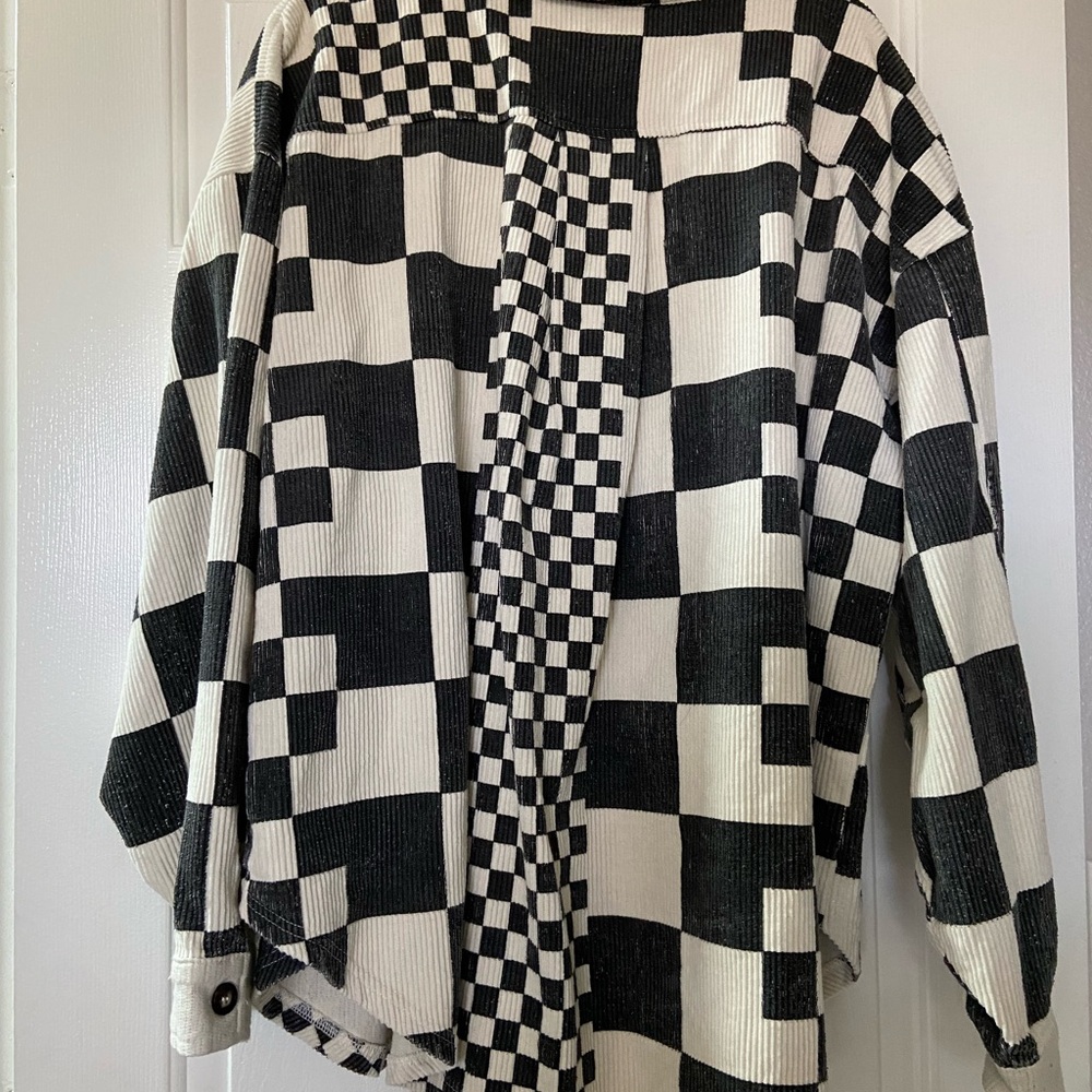 Checkered Black and White Women's Sweater - Picture 5 of 6